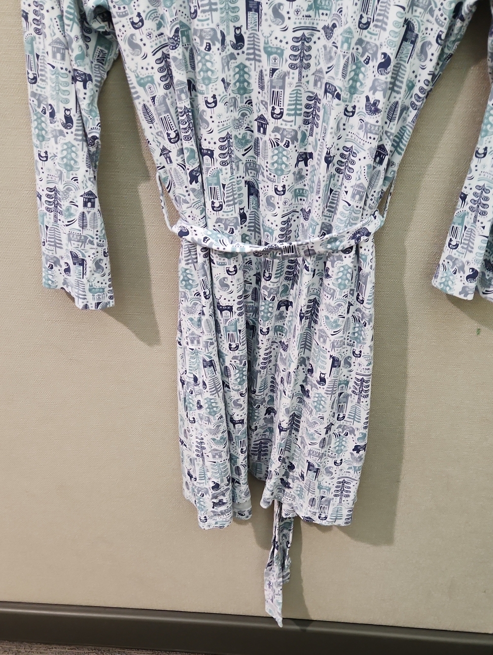 Roller Rabbit Nordic Folk Axel Robe- One Size - Picture 6 of 16